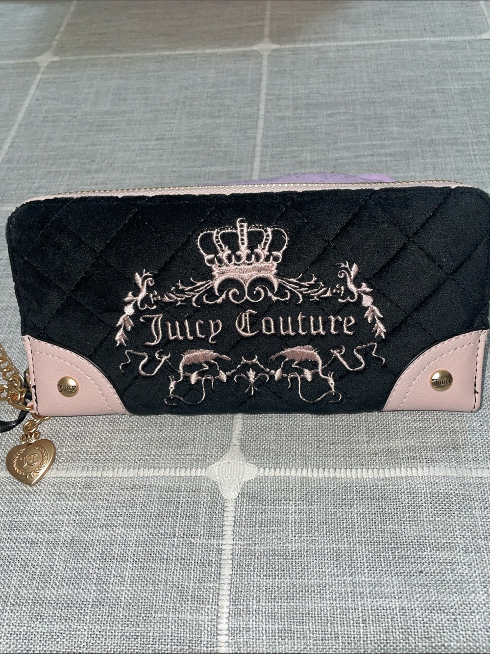 Juicy Couture Black Quilted Wallet with Pink Accents & Gold Heart 💛 Charm